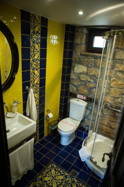 Archontiko Emmanouilidi Suites Káto Loutrákion エクステリア 写真