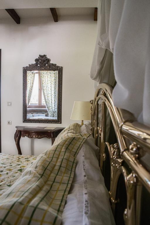 Archontiko Emmanouilidi Suites Káto Loutrákion エクステリア 写真